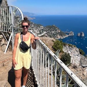 Meet your Posher, Julia